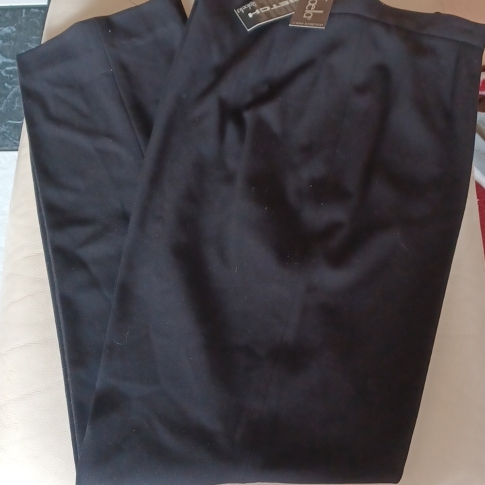 NWT Rafaella Classic Black Pants, 2 way stretch, size 10, side zip